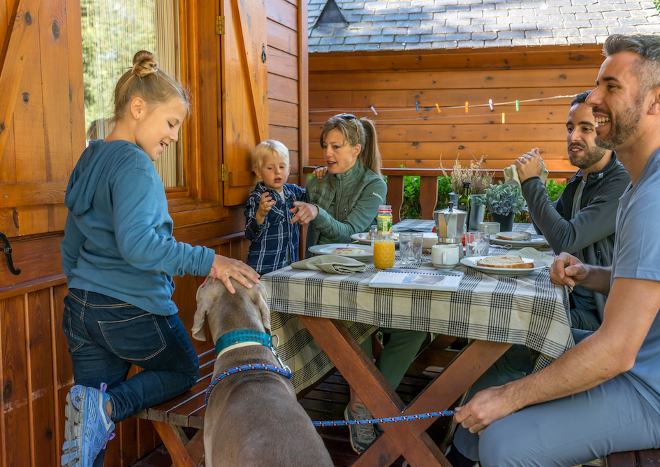 vacaciones_familia_verneda_camping_mountain_resort_val_d_aran
