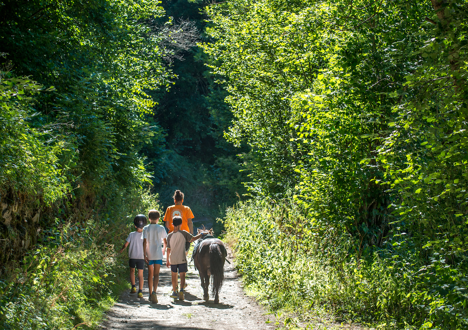 verneda_camping_mountain_resort_actividades_ninos_ponnines_pirineo_bungalow
